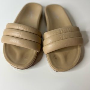 SEYCHELLES Low Key leather slide Size 7